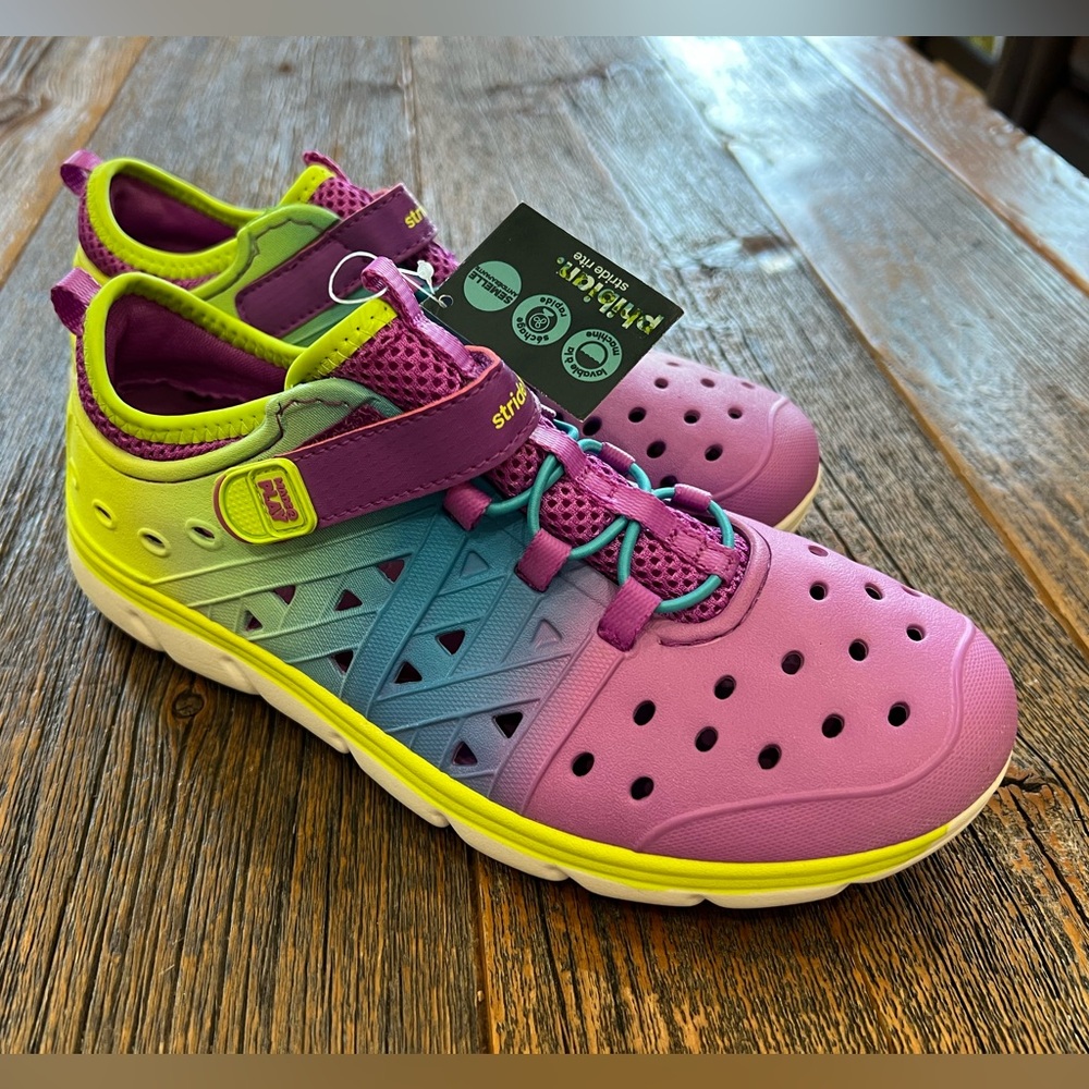 Stride Rite Phibian Shoes